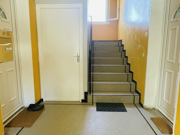 Appartement à vendre Pontivy-Pontivy-VA1946-TYPI-IMMO-https://img.netty.immo/productrtw/company39917mlm/2/VA1946/1749648188_VA1946_2_original.jpg
