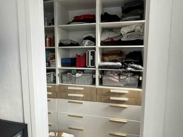 MAISON DE 140 M² - LOCMIQUELIC-Locmiquélic-VM372-TYPI-IMMO-https://img.netty.immo/productrtw/company39917mlm/2/VM372/1758299032_VM372_5_original.jpg