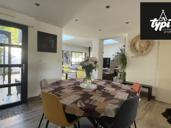MAISON DE 134 M² - LORIENT-Lorient-VM371-TYPI-IMMO-https://img.netty.immo/productrtw/company39917mlm/2/VM371/1758710237_VM371_5_original.jpg