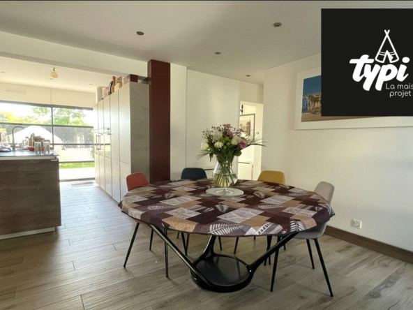 MAISON DE 134 M² - LORIENT-Lorient-VM371-TYPI-IMMO-https://img.netty.immo/productrtw/company39917mlm/2/VM371/1758711085_VM371_19_original.jpg