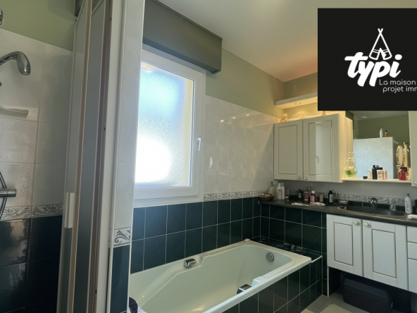 MAISON de 150 m² - LANESTER-Lanester-VM375-TYPI-IMMO-https://img.netty.immo/productrtw/company39917mlm/2/VM375/1758901863_VM375_16_original.jpg