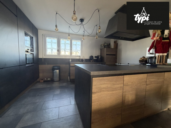 MAISON DE 140 M² - LOCMIQUELIC-Locmiquélic-VM374-TYPI-IMMO-https://img.netty.immo/productrtw/company39917mlm/2/VM374/1764151985_VM374_2_original.jpg