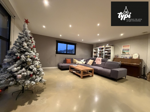 CONTEMPORAINE DE 180 M² - PLOEMEUR-Ploemeur-VM368-TYPI-IMMO-https://img.netty.immo/productrtw/company39917mlm/2/VM368/1765190950_VM368_9_original.jpg