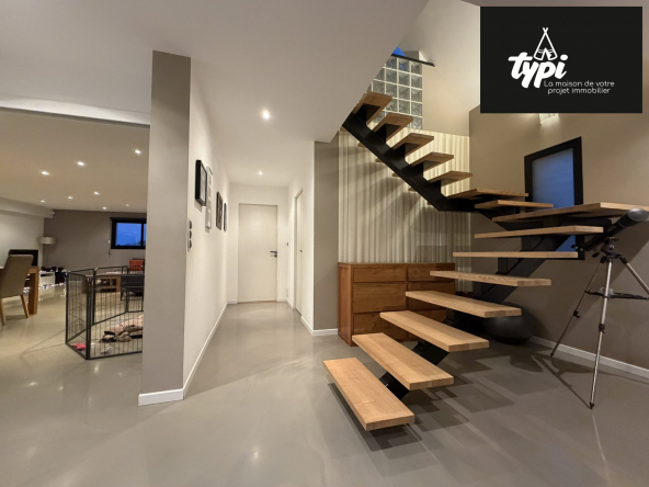 CONTEMPORAINE DE 180 M² - PLOEMEUR-Ploemeur-VM368-TYPI-IMMO-https://img.netty.immo/productrtw/company39917mlm/2/VM368/1765190951_VM368_10_original.jpg